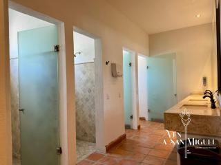 Spacious No Stairs Gated Community Pool Parking Gym - San Miguel de Allende - 8