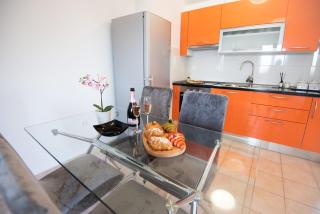 Sunny apartment - by the sea - 8