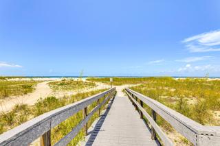 Sunset and Ocean Views Beachside Condo at Birdsong - St Pete Beach - 9