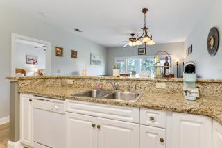 about 6 Mi to Ocean with Pool and Golf Myrtle Beach Condo - Myrtle Beach - 1