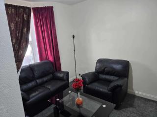 4 bed-Sleeps 8-Private Garden-Family Friendly - Londra - 3