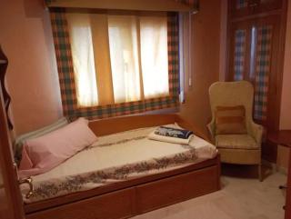 Room near the sea and the center - Alicante - 4