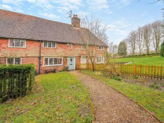 School Hill House - Hartfield - 9