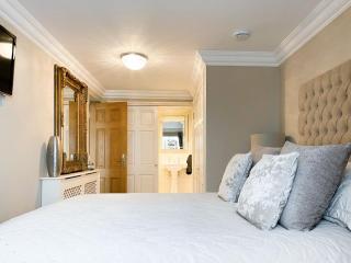 The White House Retreat - Findon - 4