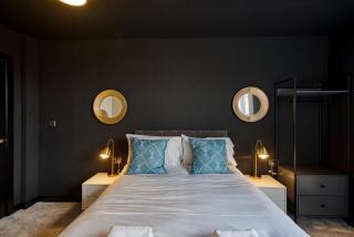 Renaissance 3 - 1 Bedroom Apartment in Southport - Southport - 0