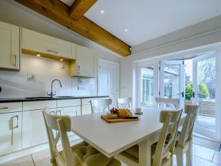 Coach House Cottage - Wotton-under-Edge - 1