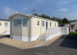 Riverside Holiday Village - - 7