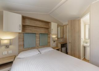 Riverside Holiday Village - - 1