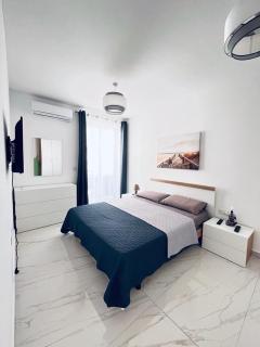 Luxury Two Bedroom apartments with sofa bed Sliema, Tigne Point! - Sliema - 9
