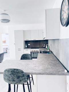 Luxury Two Bedroom apartments with sofa bed Sliema, Tigne Point! - Sliema - 4