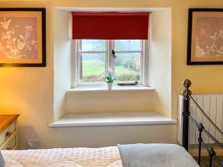 Rowan Cottage - - 3