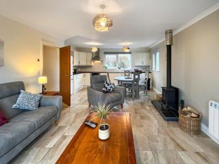 Flos Cottage - Eldrig Village - 8
