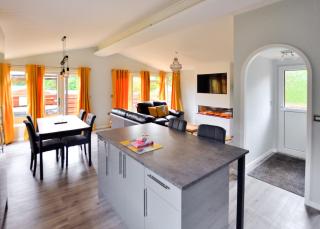 Longnor Wood Holiday Park - 9