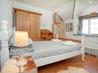 Hill Cottage - Stratton - 3
