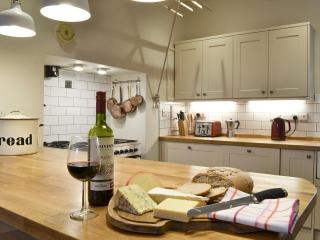 Tyllwyd Farmhouse - Capel Bangor - 4