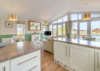 Camper Uk Leisure Park - Doddington - 2
