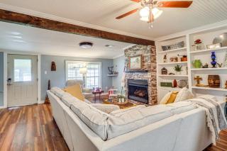 Lakefront Jonesville Cabin with Dock and Fire Pit! - - 5