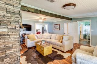 Lakefront Jonesville Cabin with Dock and Fire Pit! - - 7
