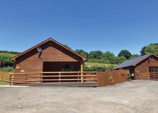 Heartsease Lodges - Llanddewi Ystradenny - 5