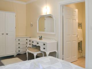 The Cottage - Blackwood - 3