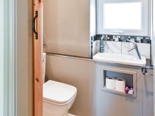Treacle Corner - Uk47039 - Bempton - 2