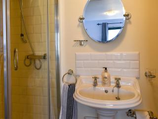 Garden View Apartment - Sneaton - 2