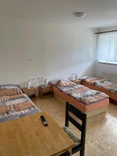 Apartmány J L A - - 8