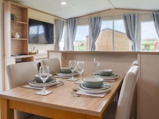 Regal Lodge - Plumbland - 6