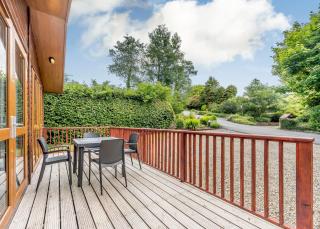 Herons Brook Retreat Lodges - Narberth - 3