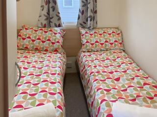 Sea Breeze - Heysham - 2