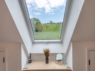 Dunley Barn - East Grimstead - 6