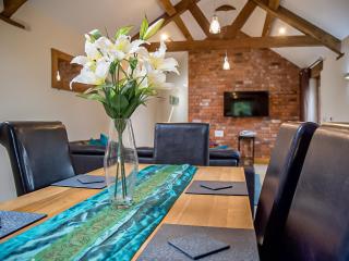 Bramble Barn - Tortworth - 6