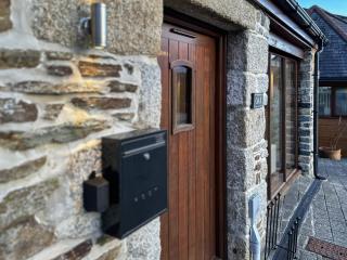 Oak - Falmouth - 2