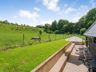 Dunley Barn - East Grimstead - 1