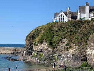 Hillside - Port Isaac - 4