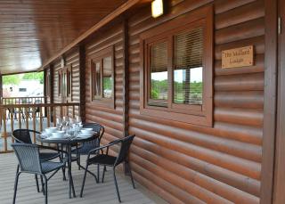 Bosworth Lakeside Lodges - - 2