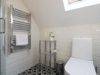 The Coach House - Ukc2772 - Sandwich - 7