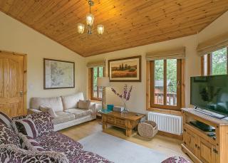Charlesworth Lodges - 2
