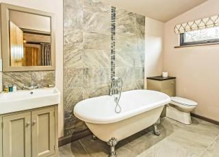 The Sherwood Hideaway Lodges - - 2
