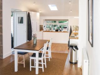 Riverside Cottage - Larkhall - 6