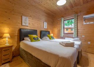 Woodland Park Lodges - Ellesmere - 4