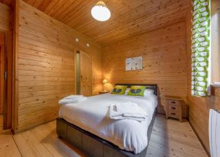 Woodland Park Lodges - Ellesmere - 3