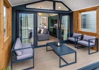 Snainton Luxury Lodges - Ebberston - 2