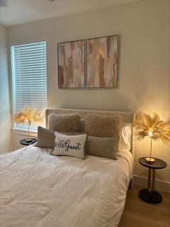 Modern Stay 7min Downtown Near Airport & Aquarium - Houston - 2