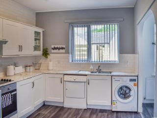 Huddersfield House, Wood View - 2