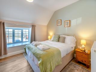 Llwyncelyn Farmhouse - Clynderwen - 6