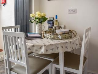 Bumblebee Cottage - 1