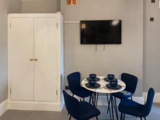 Frankfurt Flat - Uk44457 - Two Dales - 4