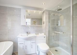 Ladera Retreat Lodges - Eaton - 1