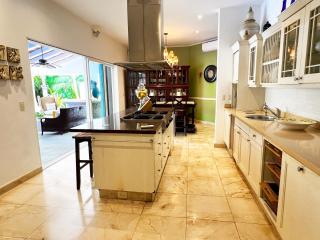 Classic Charm Villa with Private Pool & Garden - Puerto Aventuras - 1